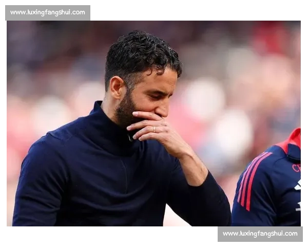 韦斯・布朗盛赞姆贝乌莫加盟曼联：红魔下赛季前景可期